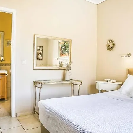 Kato Kateleios Sleeps 6 Pool Air Con Wifi *
